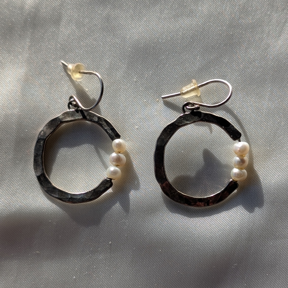 Elegant Silver and Pearl Hoop Earrings